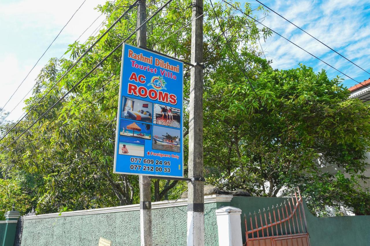 Rashmi Homestay Balapitiya Bagian luar foto