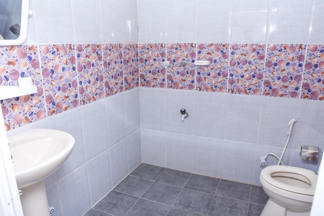 Rashmi Homestay Balapitiya Bagian luar foto