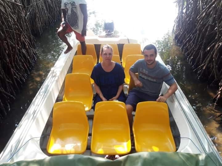 Rashmi Homestay Balapitiya Bagian luar foto